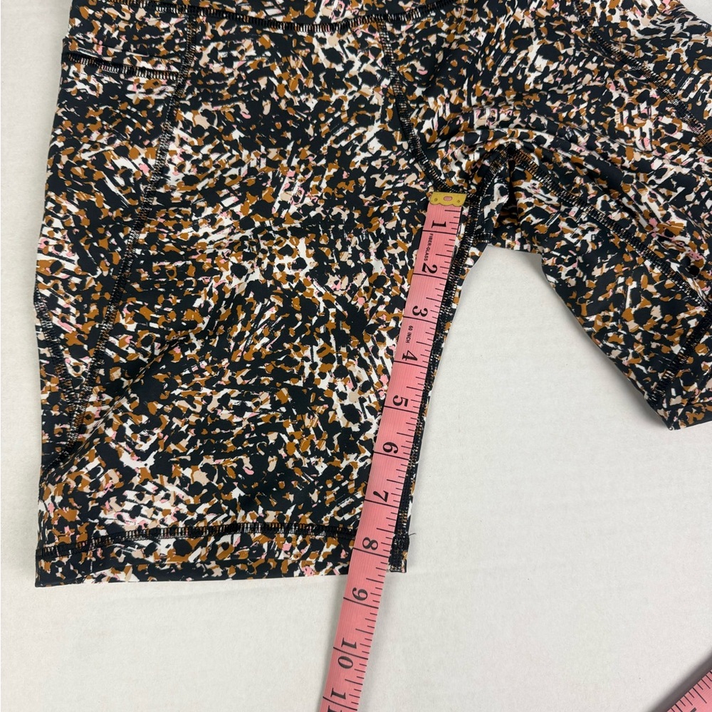 Old Navy Active Set Medium Sports Bra + Biker Shorts Printed Workout Gym - Picture 11 of 15